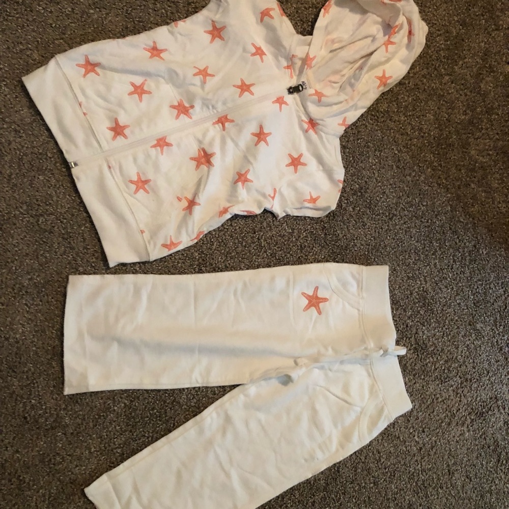 Girls Old Navy Two Piece Outfit hoodie w capris